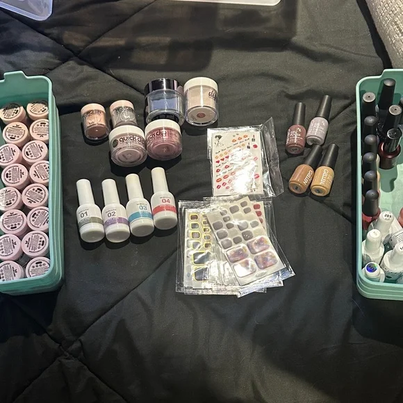 Assorted Nail Polish and Nail Art Set - Picture 1 of 3
